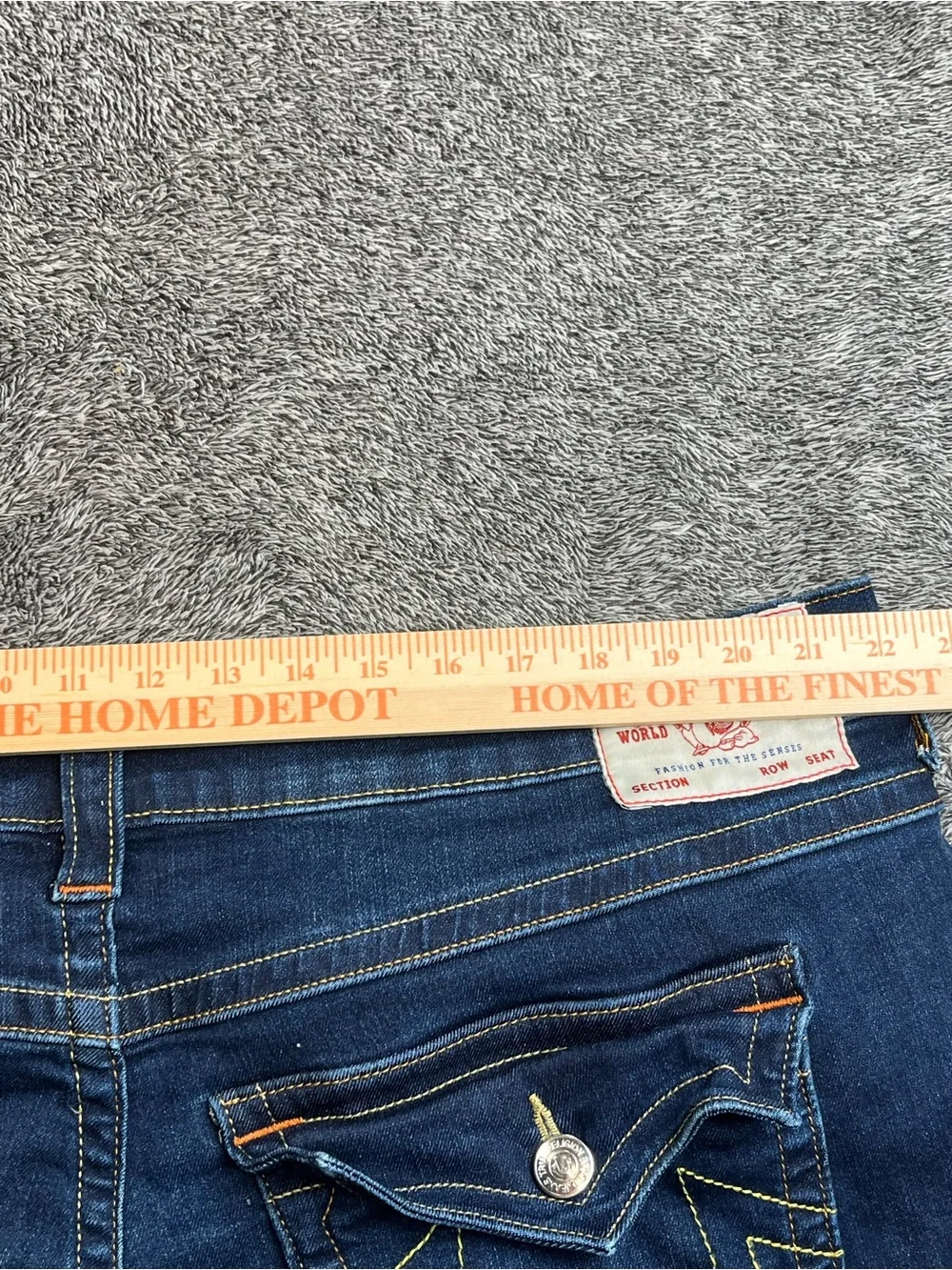 True Religion Ricky Relaxed Straight Jeans Dark Wash Size 42 (Measures 44)